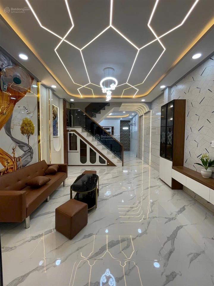 Nhà 3 tầng  3pn  hẻm xe hơi 5m ngay bà ký quận 6