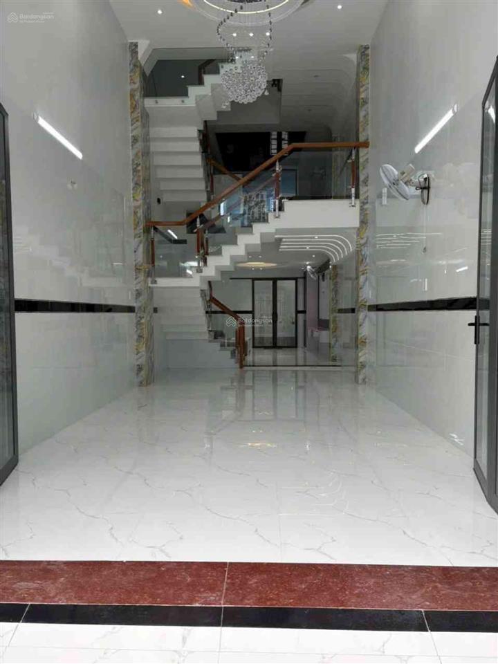 Nhà 5 tầng hẻm xe hơi 6m gần chợ gò xoài. 3km đến aeon tân phú.