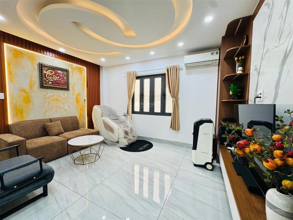 Nhà 5 tầng hẻm xe hơi ngay nguẽn sơn nối dài