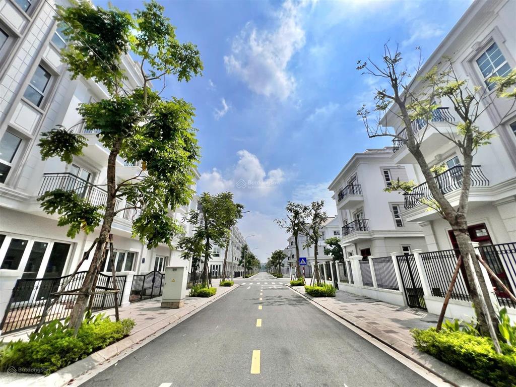 Bán gấp liền kề eurowindow twin parks gia lâm diện tích 85m2. view công viên. đã có sổ