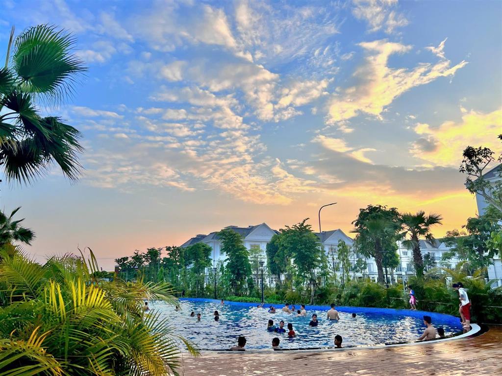 Bán gấp liền kề eurowindow twin parks gia lâm diện tích 85m2. view công viên. đã có sổ