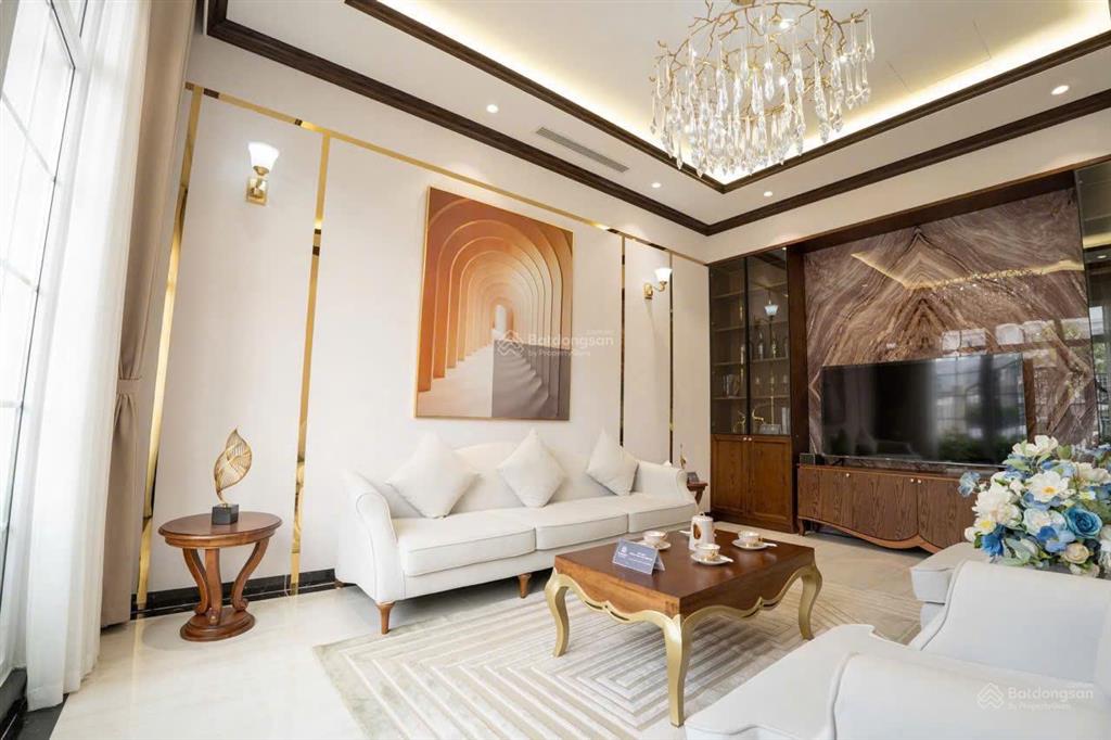 Chính chủ bán lại biệt thự eurowindow twin parks gia lâm 192m2 view công viên. đã có sổ