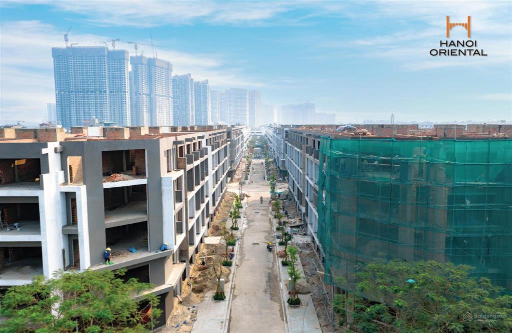 15,3 tỷ căn 76m2 giá gốc cđt, hướng đn, sát khu dân cư, gần bãi gửi xe tại hà nội oriental gia lâm