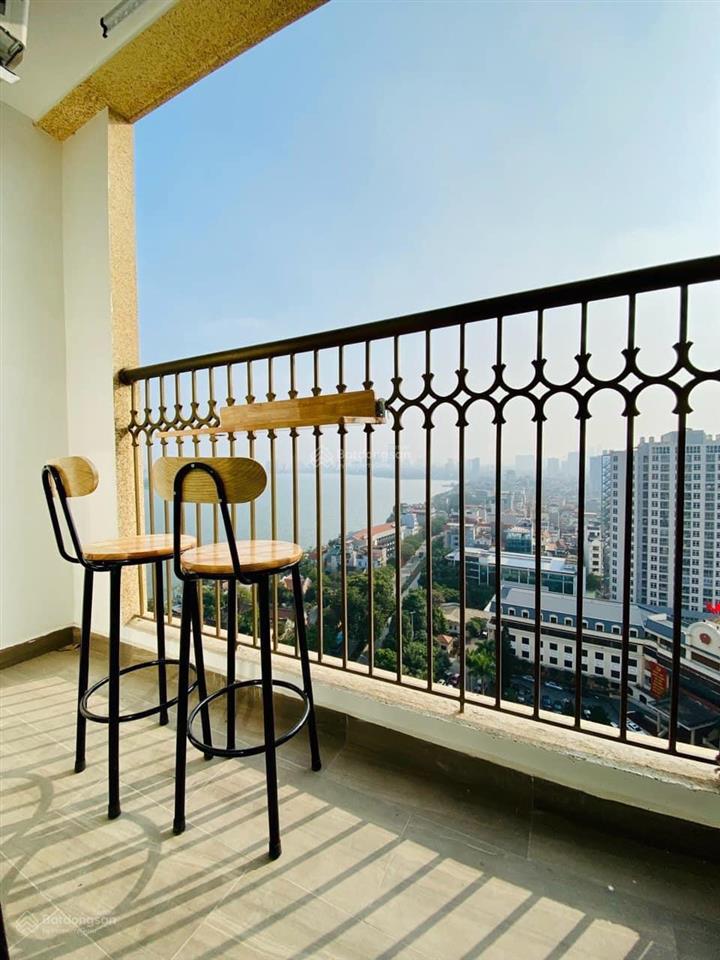 Căn hộ d'. el dorado tây hồ, giá 4.3 tỷ, 40m2 sổ đỏ cất két, full đồ sẵn khách thuê ổn định