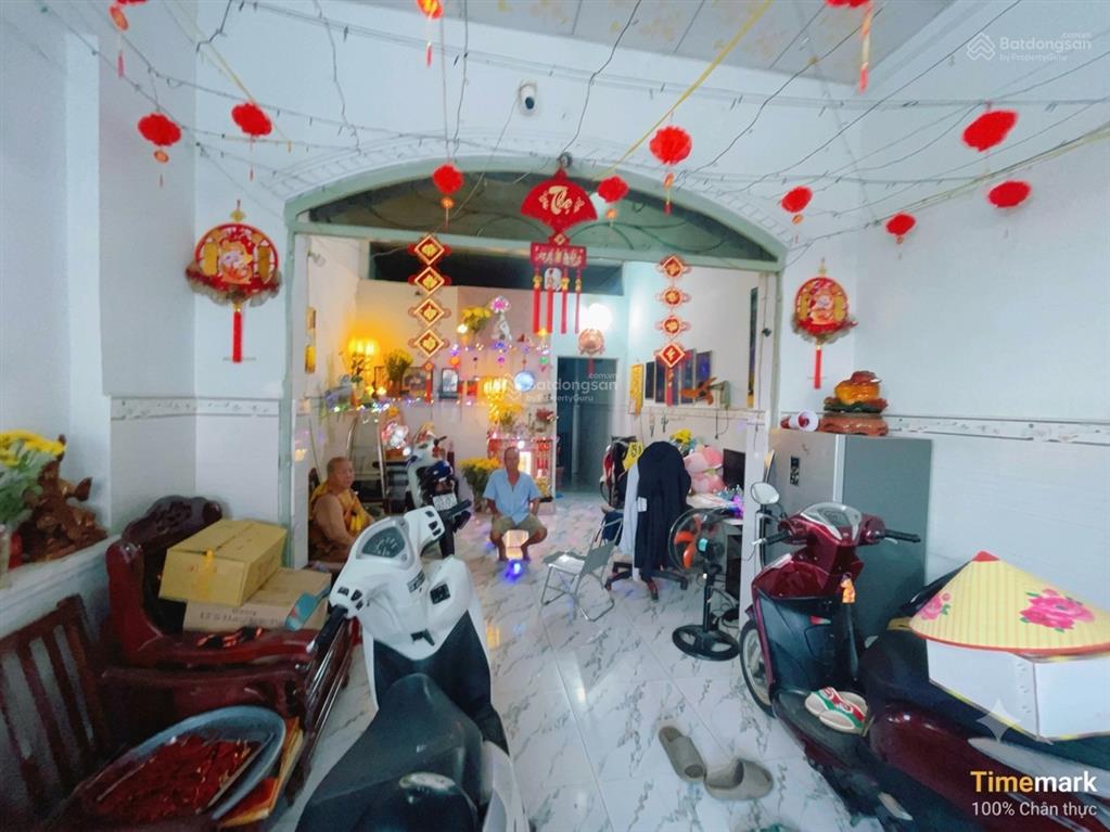 Bán nhà hóc môn 94m, gần song hành, nhà cấp 4, giá 2,7 tỷ