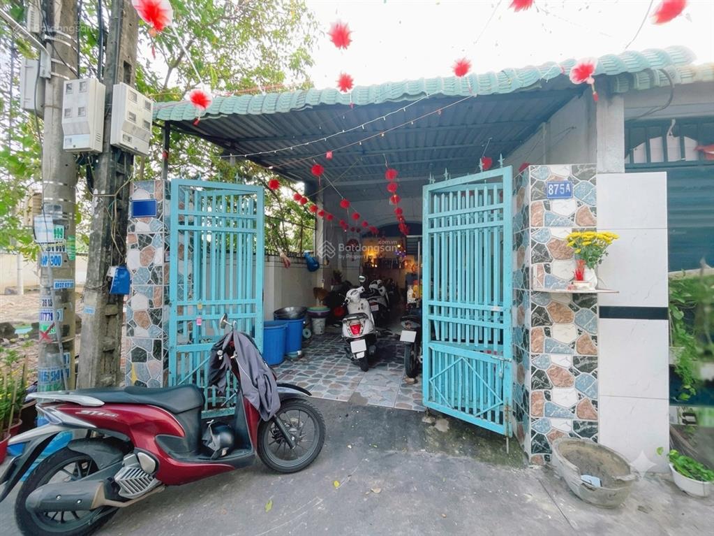 Bán nhà hóc môn 94m, gần song hành, nhà cấp 4, giá 2,7 tỷ