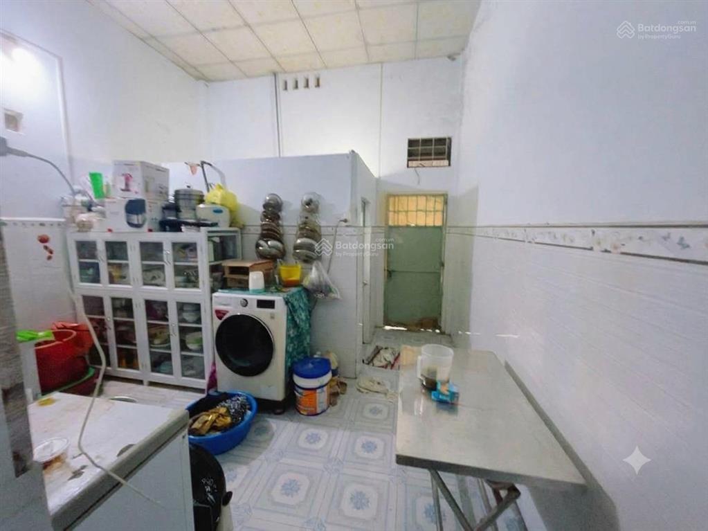 Bán nhà hóc môn 94m, gần song hành, nhà cấp 4, giá 2,7 tỷ