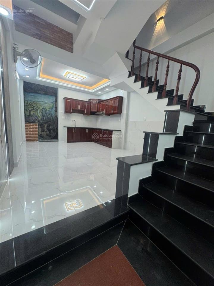 Bán nhà mặt tiền ta04 quận 12, gần metro, 4pn, 3 tầng, giá 7,2 tỷ