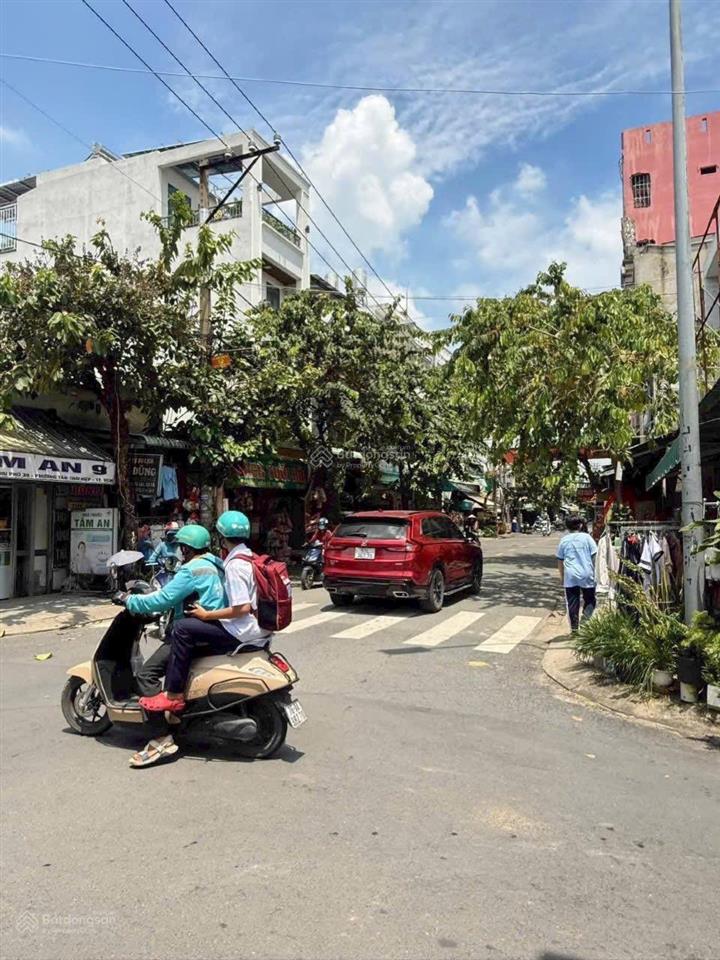 Bán nhà lô góc 2 mặt tiền nguyễn văn vân ht06 quận 12, 120m2, thuê 25 triệu/tháng, giá 9 tỷ