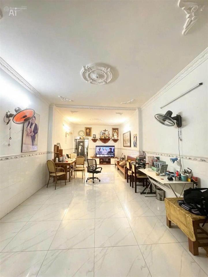 Bán nhà đht 18 quận 12 giá 2,75 tỷ, 3pn, hẻm ô tô, sát gò vấp