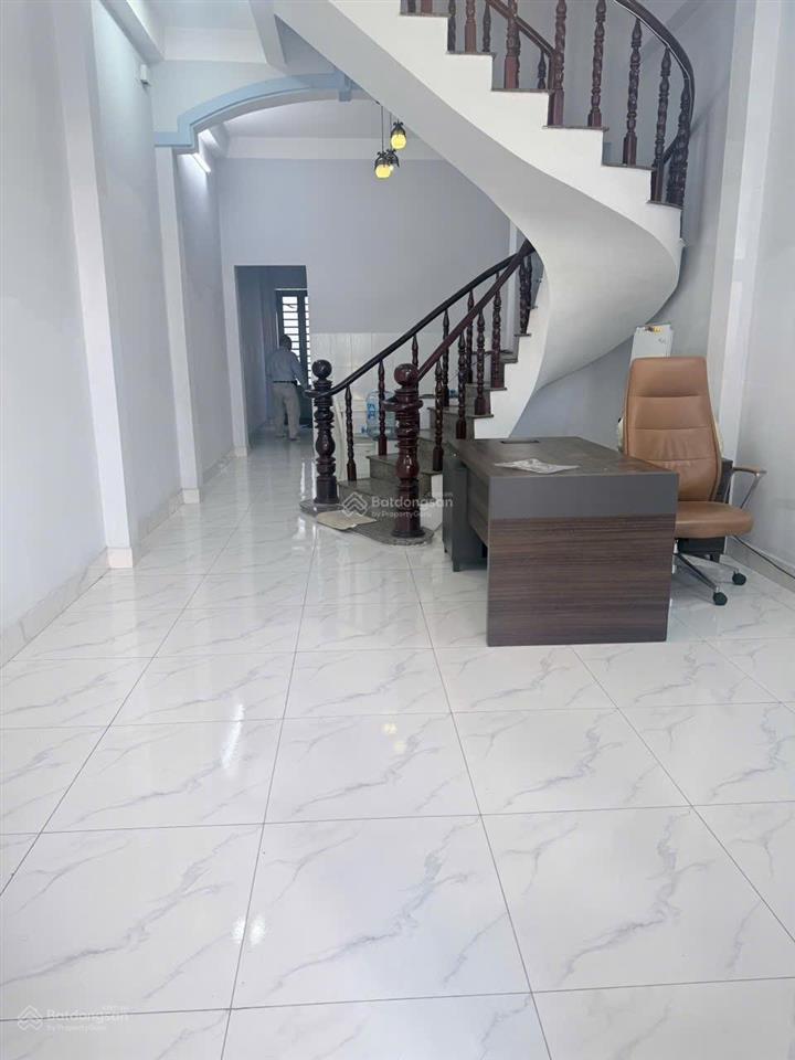 Bán nhà đường lâm thị hố 4x16m, 1 trệt 1 lầu, 4pn, đường 7m thông
