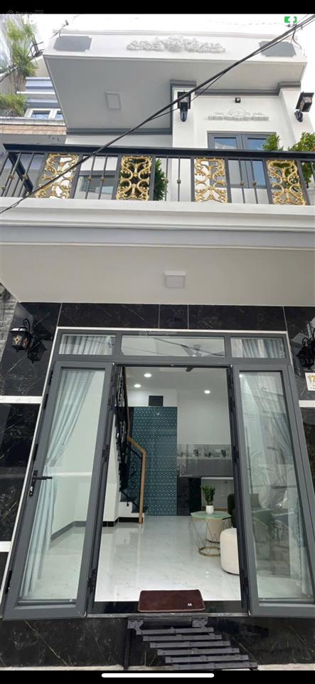 Bán nhà mới đẹp ở ngay đường quảng ham , go vấp, 45m2, giá 4.650 tỷ