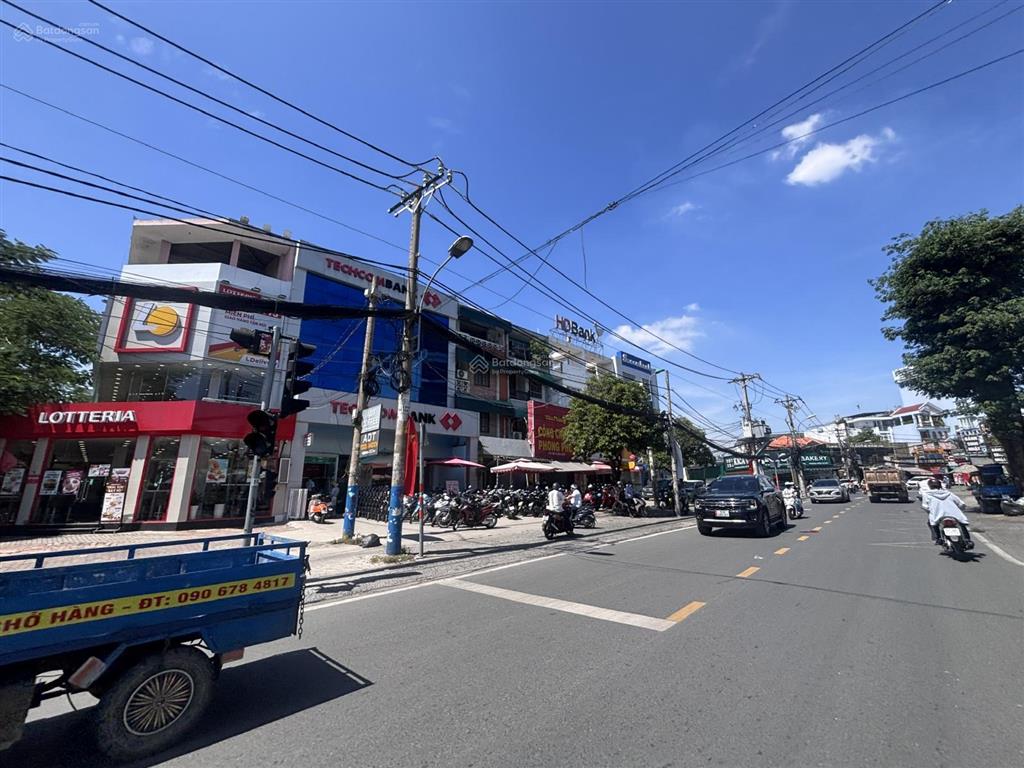 Bán nhà mtkd tây hòa 5 tầng  đường tây hoà  p. phước long a cho thuê full căn 55 triệu/ tháng