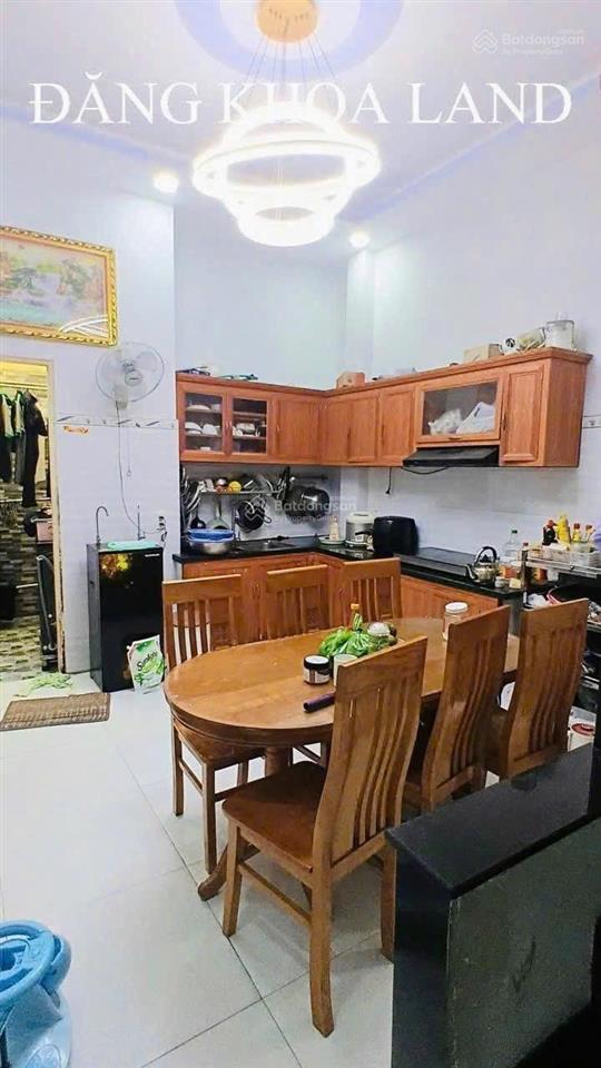 Siêu đẹp nhà 3 tầng  khu vip gần ngã 4 thủ đức  (4m * 14.7m)  ô tô né nhau, ở siêu lý tưởng