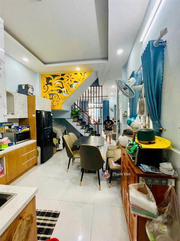 Quá hot! 4 tỷ nhỉnh nhà đẹp trệt lầu kiên cố  70m2 sổ riêng hoàn công đủ, đ11, trường thọ