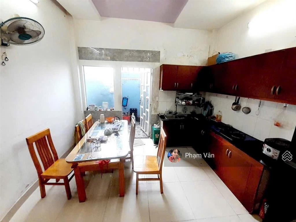 Nhà 3 tầng  hẻm xe hơi  sát phạm văn đồng  (4m * 15m)  giá đầu tư so với khu vực