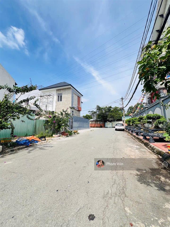 Đất biệt thự ngay ga metro kcnc  172m2( 8*21.5)  nơi ở nghỉ dưỡng lý tưởng thuận tiện đi lại