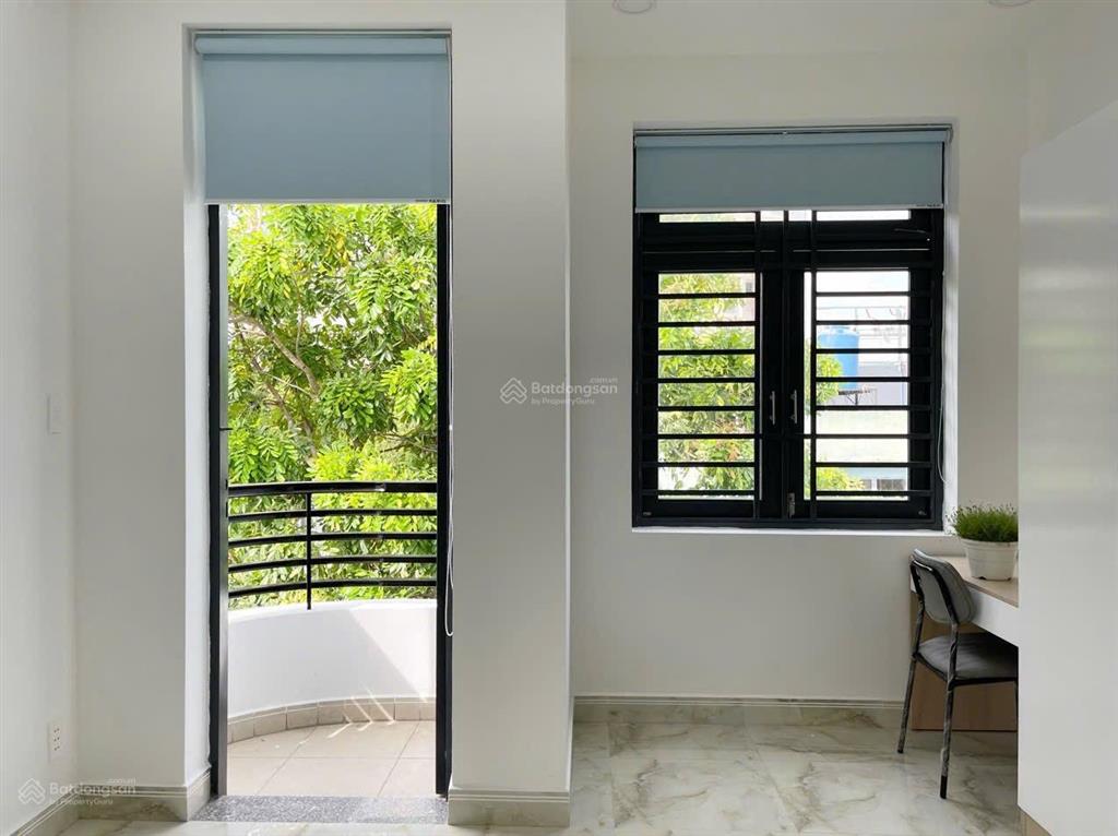 Cho thuê căn hộ 1 phòng ngủ ban công ngay chợ tân định quận 1