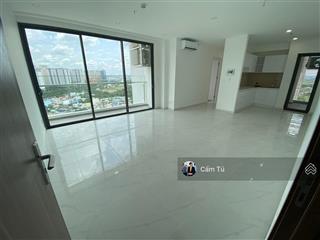 Thiện chí bán căn 3 phòng ngủ, 2 wc, ban công đông nam, tầng cao. gọi tú cata 0909 931 *** để xem nhà