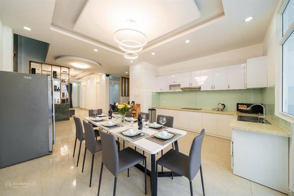 Biệt thự hồ bơi mt nguyễn bá huân, thảo điền| chỉ 165tr/m2| 4 tầng| 208m2 (7,5x 27m) hđt 90tr/tháng