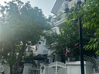 Bán biệt thự song lập vinhomes riverside. 165m2  mặt tiền 10m  4 tầng, 5 ngủ. đt 0983 834 ***