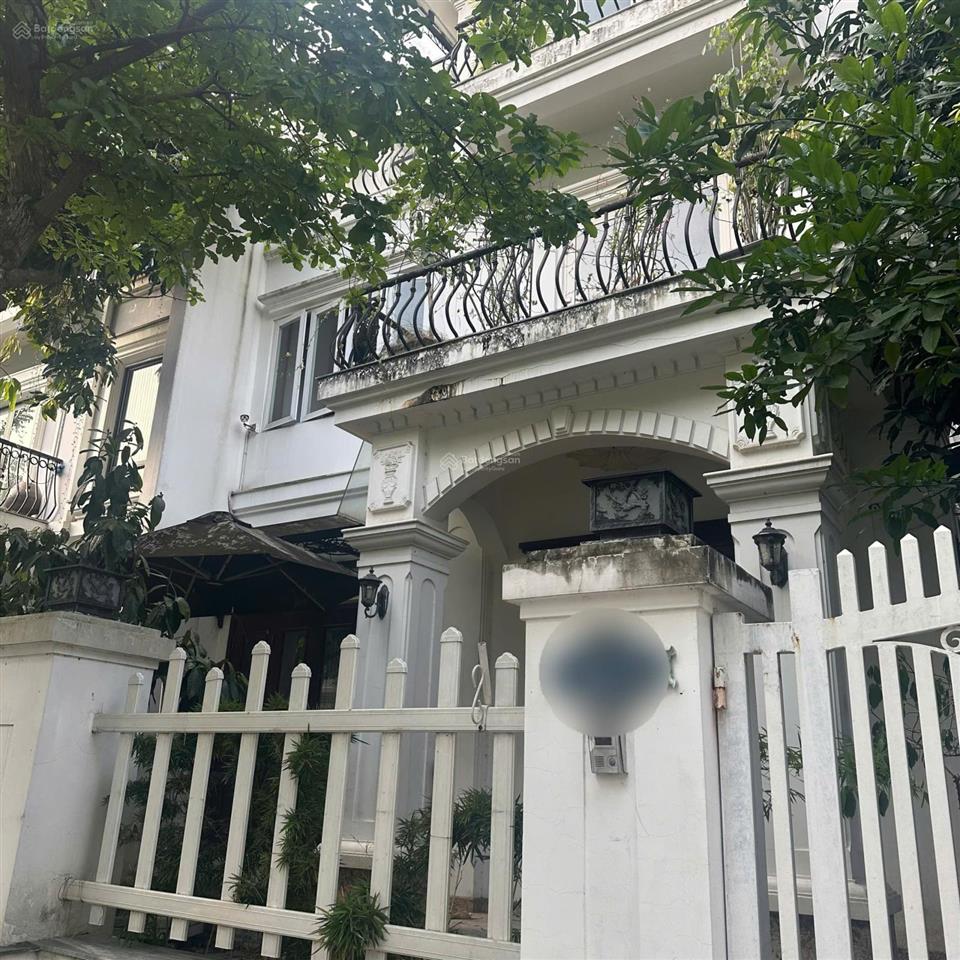 Bán biệt thự song lập vinhomes riverside. 165m2  mặt tiền 10m  4 tầng, 5 ngủ. đt 0983 834 ***