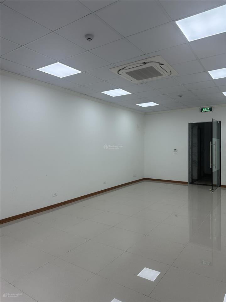 Nhà mặt phố nguyễn đình chiểu, hai bà trưng 60m2, 8 tầng, 100 triệu / tháng, đt 0983 834 ***