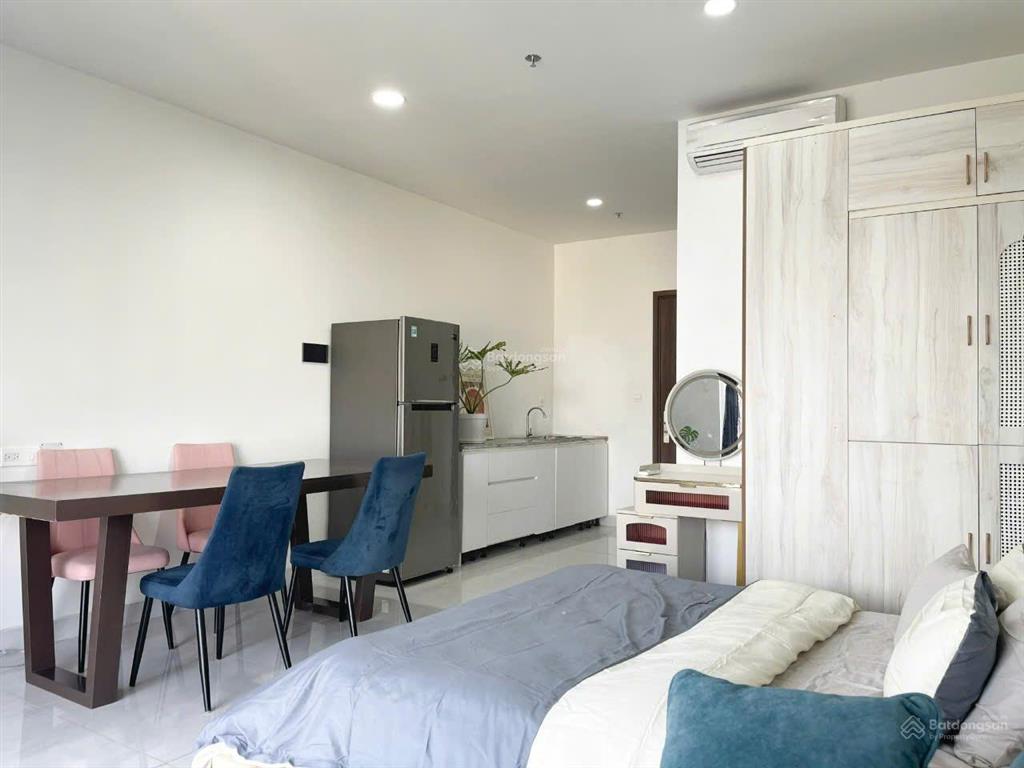 Chung cư sunrise riverside đường nguyễn hữu thọ nằm sát rmit, scvivo, tdtu tiện di chuyển q4 q1 q3