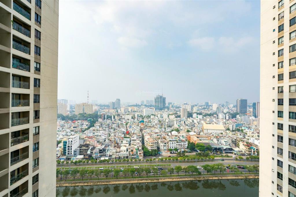 Chung cư sunrise riverside đường nguyễn hữu thọ nằm sát rmit, scvivo, tdtu tiện di chuyển q4 q1 q3