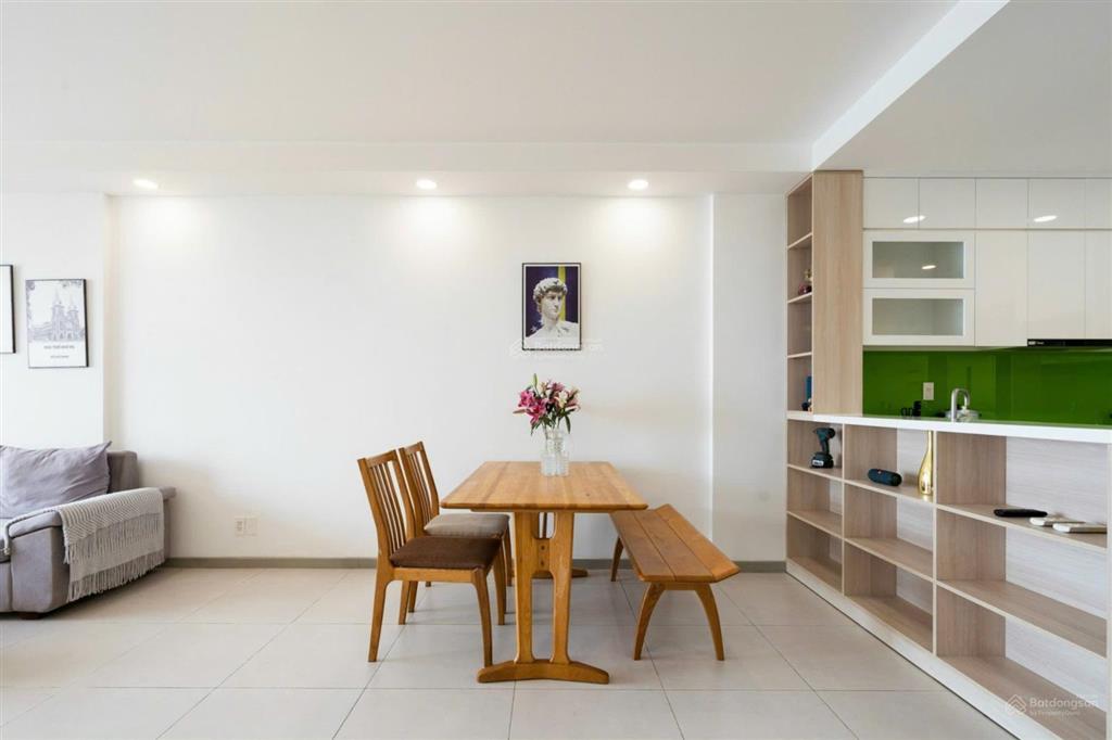 Chung cư sunrise riverside đường nguyễn hữu thọ nằm sát rmit, scvivo, tdtu tiện di chuyển q4 q1 q3