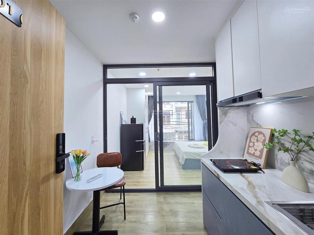 Cho thuê căn hộ 1 phòng ngủ tại quận 7 thuận tiện di chuyển các quận 4, quận 1 giá 9tr
