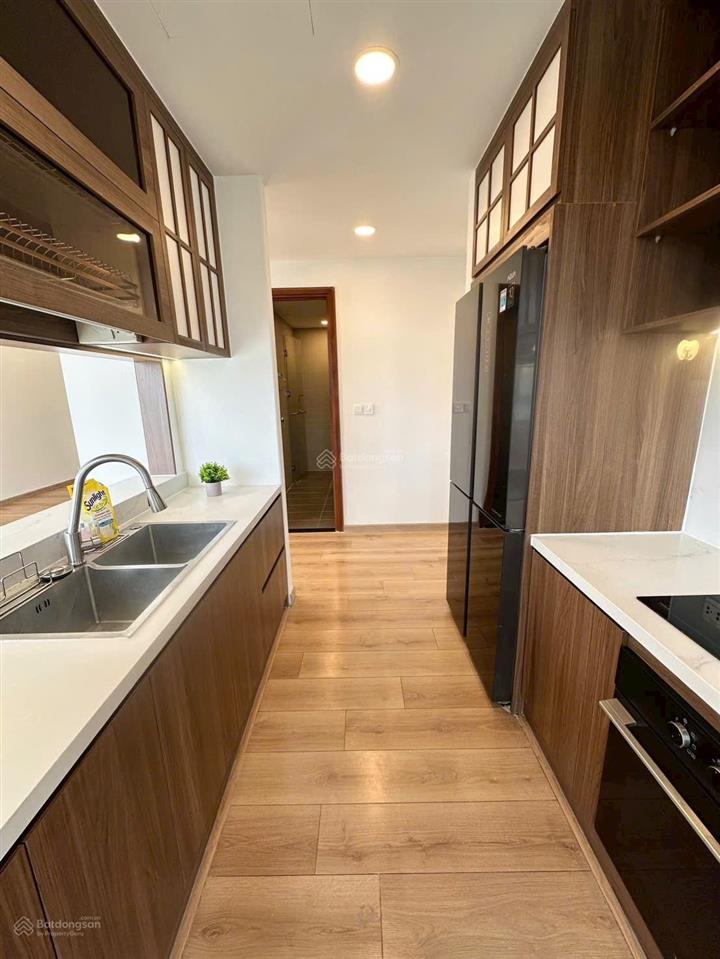 Cho thuê  sunrise city view  25 triệu, 106m2  3pn, 2wc  view bitexco