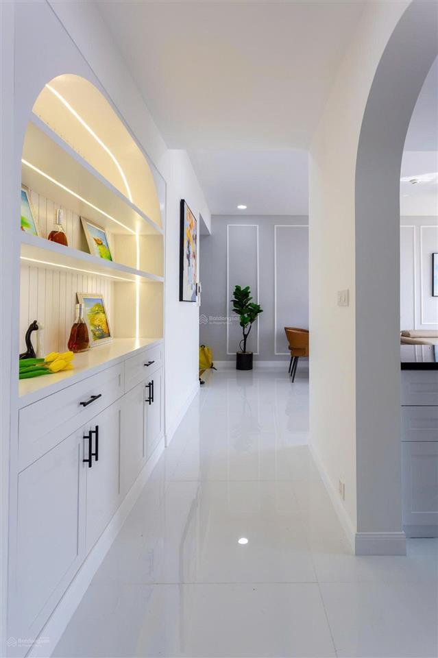 Bán sunrise city, 3pn, 2wc, 10 tỷ  nhà đẹp giá tốt