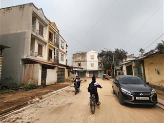 Bán nhà 3 tầng giãn dân khu 10 đại phúc gần sát công viên văn miếu.dt 81m2 mt 4.5m giá 10.7 tỷ