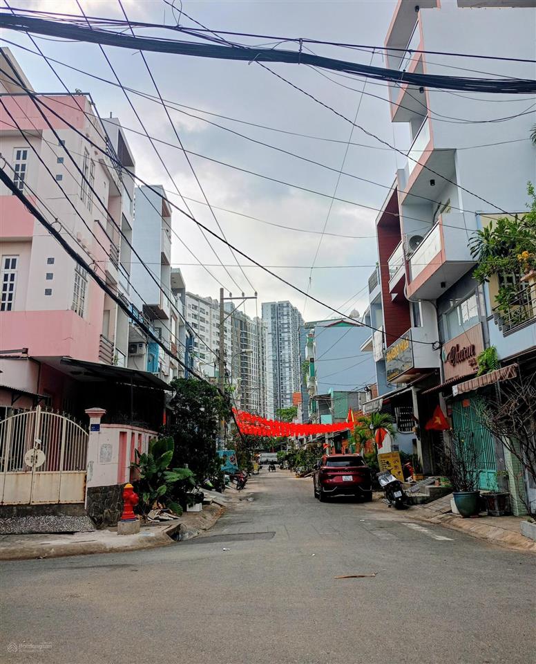 Nhà quận 6  dt 70,2m2  cư xá phú lâm d  gần chợ hồ trọng quý  giá chỉ 9 tỷ 6