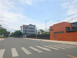 Nhà bình hưng ngang 7m  gần bx.quận 8, ql 50  dt 136,5m2 đường rộng 20m giá chỉ 13tỷ 5