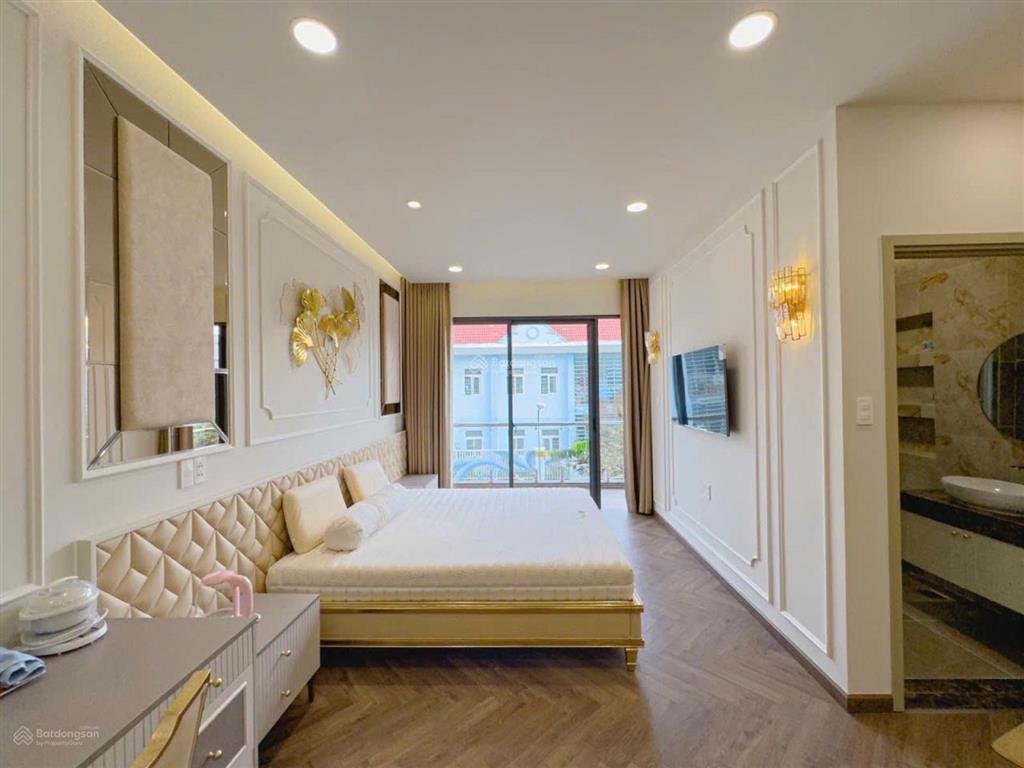 Bán nhà kdc dương hồng  nhà đẹp nội thất đẹp  dt 200m2  gần đại lộ nguyễn văn linh