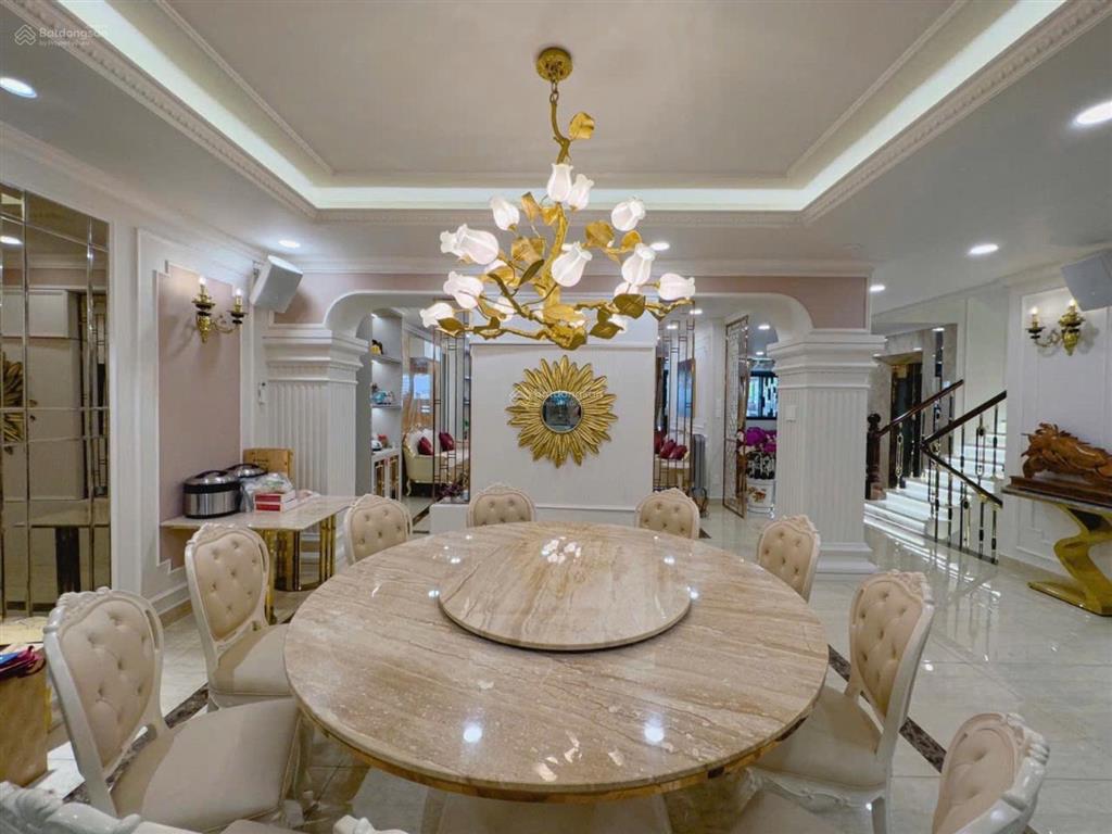 Bán nhà kdc dương hồng  nhà đẹp nội thất đẹp  dt 200m2  gần đại lộ nguyễn văn linh