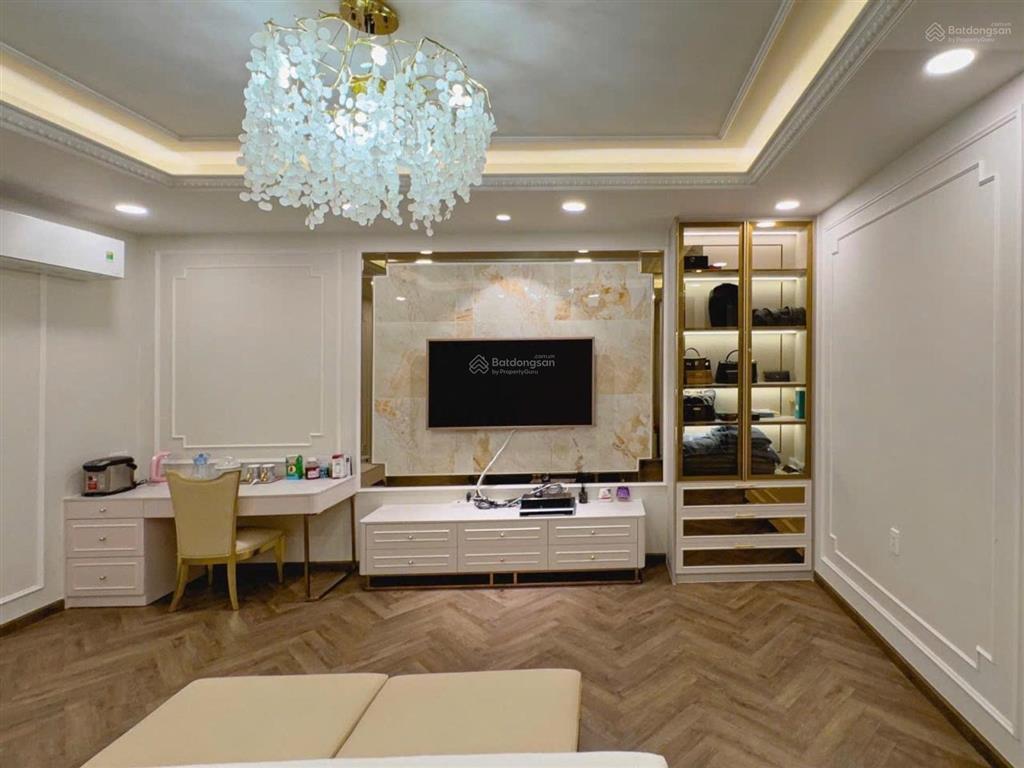 Bán nhà kdc dương hồng  nhà đẹp nội thất đẹp  dt 200m2  gần đại lộ nguyễn văn linh