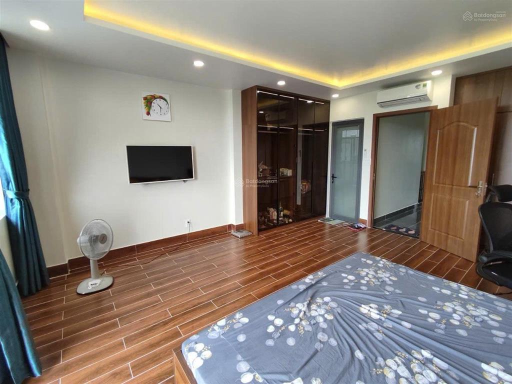 Bán nhà mặt tiền tại xã bình hưng, 100m2 giá chỉ 10 tỷ, nội thất đầy đủ, nhà mới dọn vào ở ngay