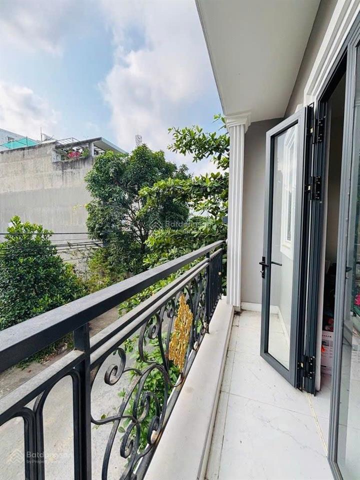 Nhà quận 8 mới đẹp  đường 10m, dts 153m2  kdc phú lợi đường phạm thế hiển
