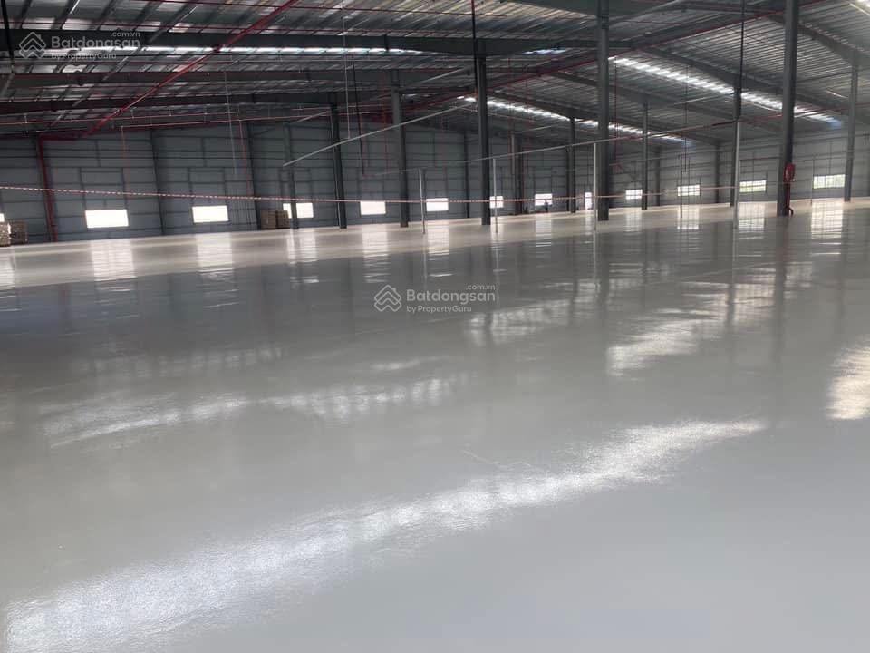 Cho thuê kho xưởng lớn diện tích 2400m2 khu công nghiệp tân bình