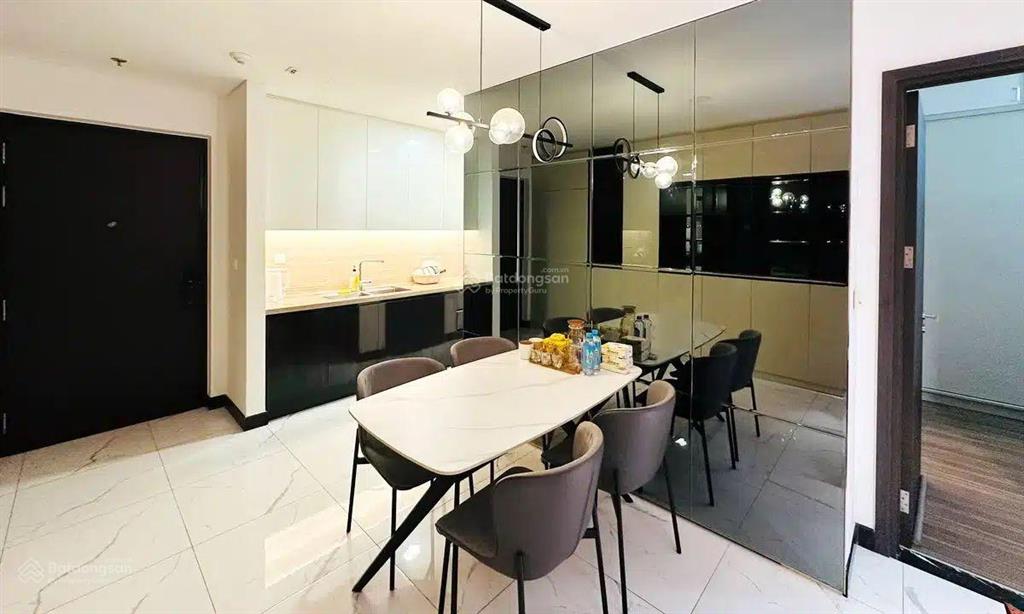 Chính chủ kẹt tiền, cần bán gấp ch empire city, view đẹp, thương lượng nhanh.  0902 589 ***