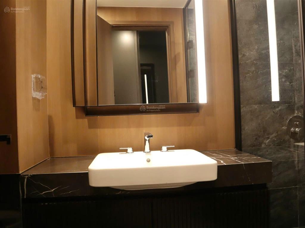 Định cư, cần bán gấp ch lumiere riverside, nội thất full. chính chủ xem nhà, gọi ngay 0902 589 ***