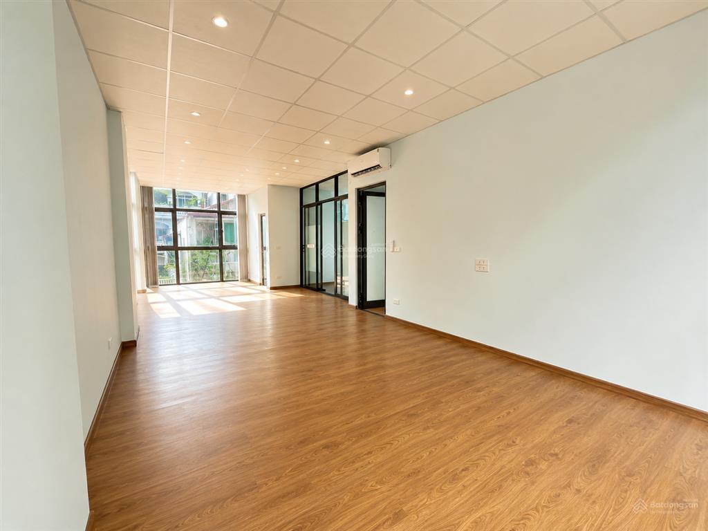 Siêu giảm giá vp 80m2 tại ngõ 106 hoàng quốc việt giá chỉ 10,5 triệu/tháng