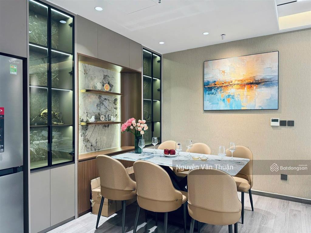 Chính chủ bán căn 2 phòng ngủ,83m2 chung cư golden field, 24 nguyễn cơ thạch mỹ đình.  0937 466 ***