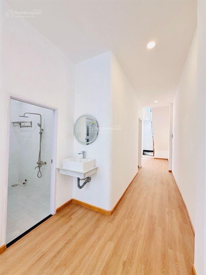 Bán nhà quận 4 siêu phẩm đoàn văn bơdt đẹp 4,7m x 14m hẻm 1/ gần mặt tiền hẻm hơn 4m