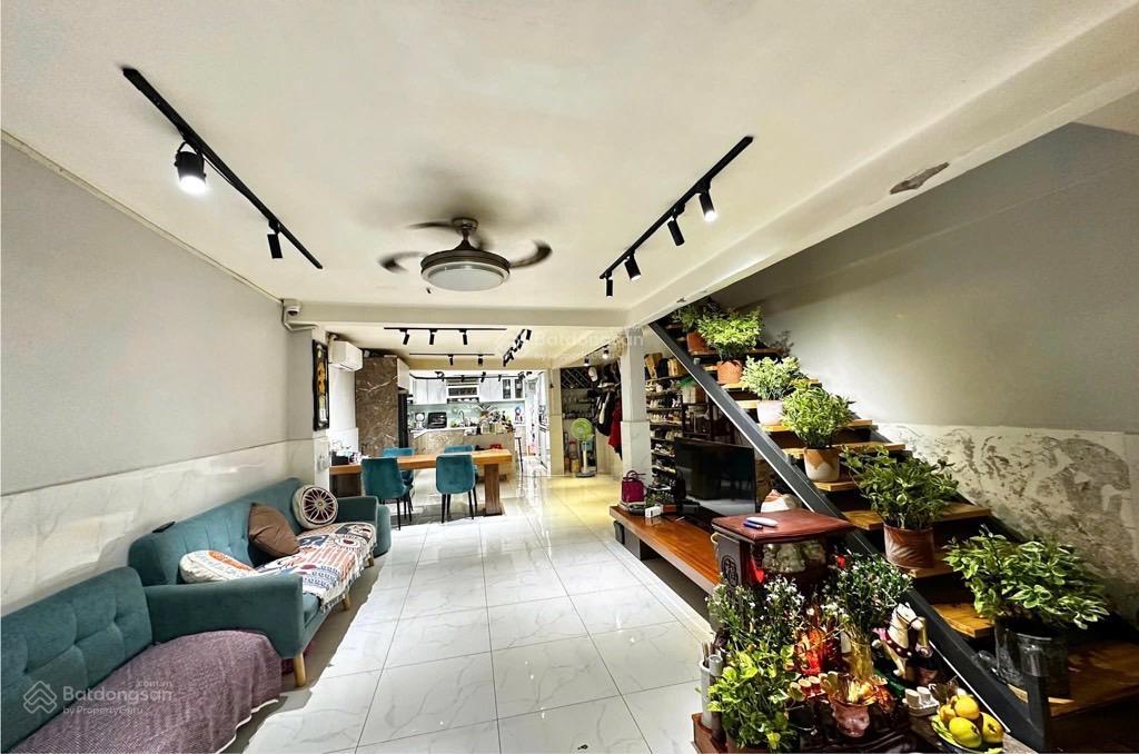 Ngang lớn gần 5m gần mt vuông vức hoàn công nhà thiết kế đẹp sân thượng cực chill