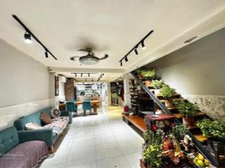 Ngang lớn gần 5m gần mt vuông vức hoàn công nhà thiết kế đẹp sân thượng cực chill