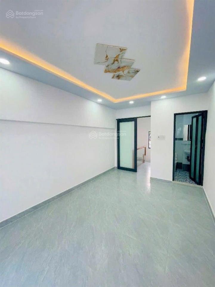 Khu vực hiếm bán 21m2 vuông vức 5 tầng khu phân lô 20 thước gần mt đường hoàng diệu 5 tỷ nhỉnh tlcc
